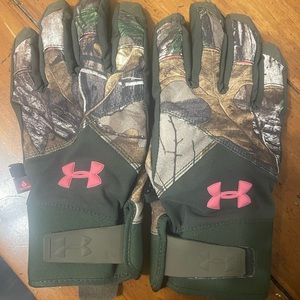 Women’s Under Armour Camo Winter Gloves Size L